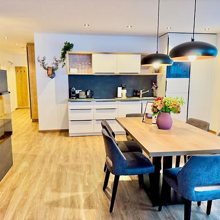 Alpenstolz Damuels Haus 4 - Stilvoll Urlauben In Den Bergen Lägenhet Exteriör bild