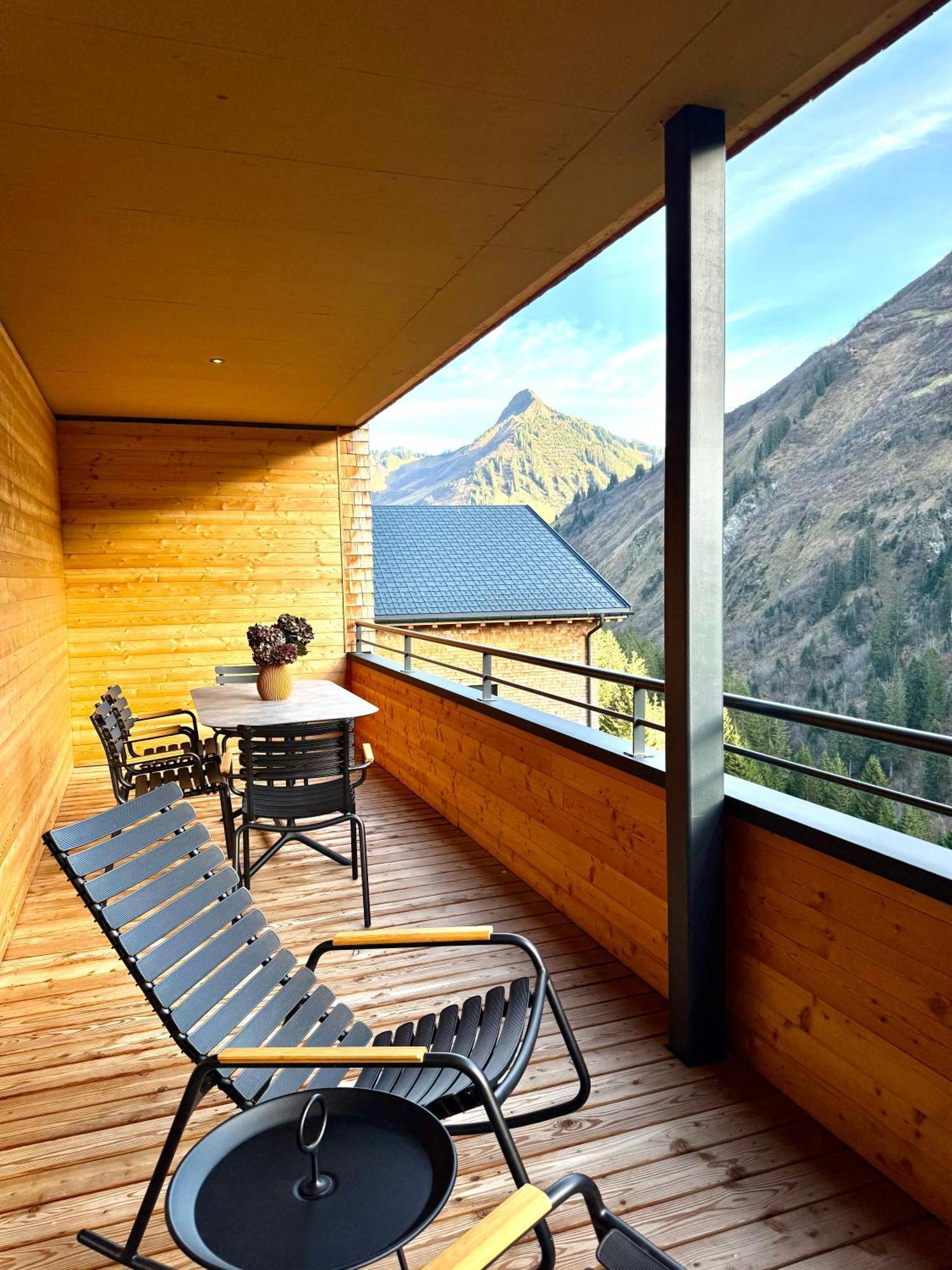 Alpenstolz Damuels Haus 4 - Stilvoll Urlauben In Den Bergen Lägenhet Exteriör bild